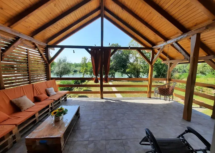 Brvnara Bata - Vikendica Na Drini Lipnicki Sor