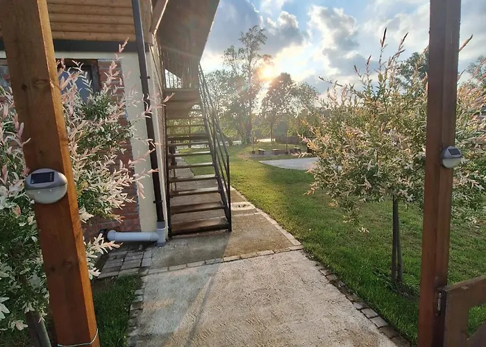 Brvnara Bata - Vikendica Na Drini Lipnicki Sor